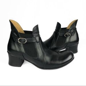 Giraudon New York Black Side Buckle Leather Bootie Size 10